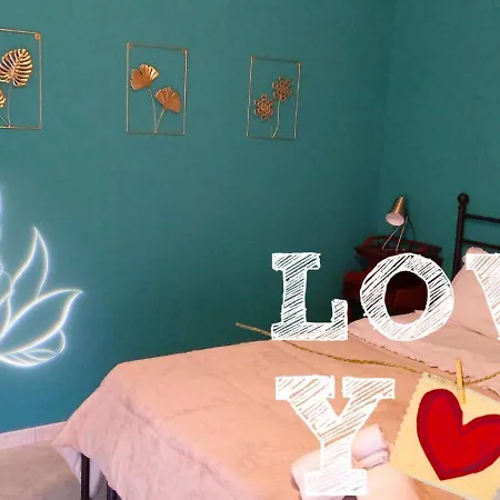 Palazzo Pirozzi 住宿加早餐酒店 *