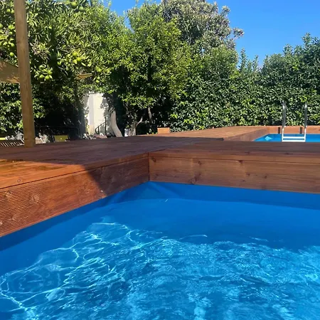 Palazzo Pirozzi 住宿加早餐酒店