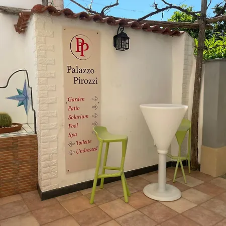 住宿加早餐酒店 Palazzo Pirozzi 博斯科雷亚莱