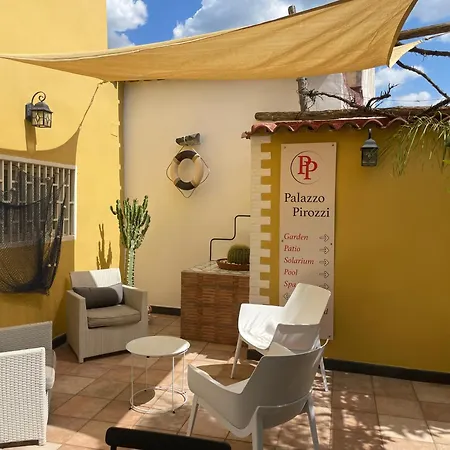 Palazzo Pirozzi * 博斯科雷亚莱