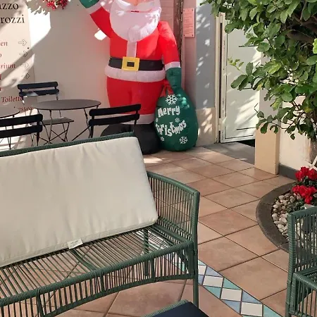 住宿加早餐酒店 Palazzo Pirozzi *