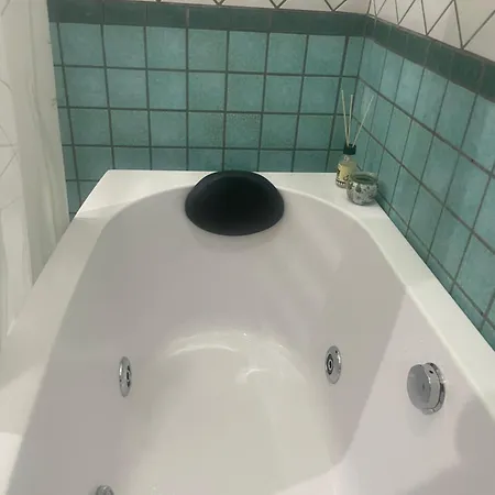 Palazzo Pirozzi Bed & Breakfast