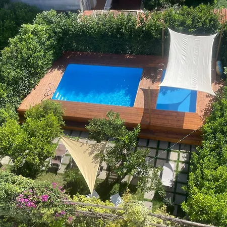 Palazzo Pirozzi Bed & Breakfast