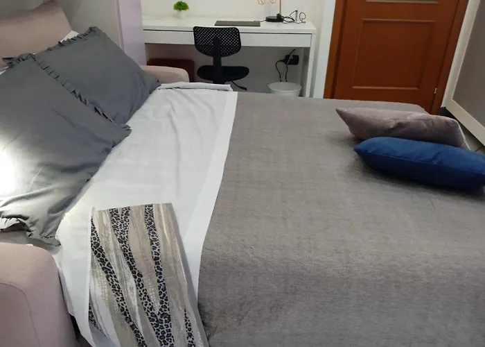 Palazzo Pirozzi Bed & Breakfast *