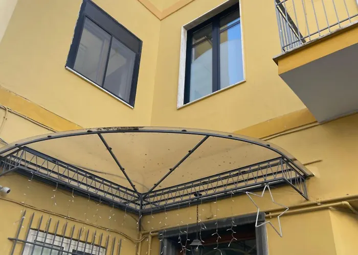 Palazzo Pirozzi Bed & Breakfast